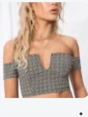 Free People  Printed Off-Shoulder Crop Top. Black Combo Size Med. NWT